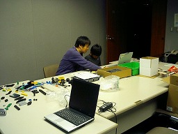 パスファインダーを組み立て中
